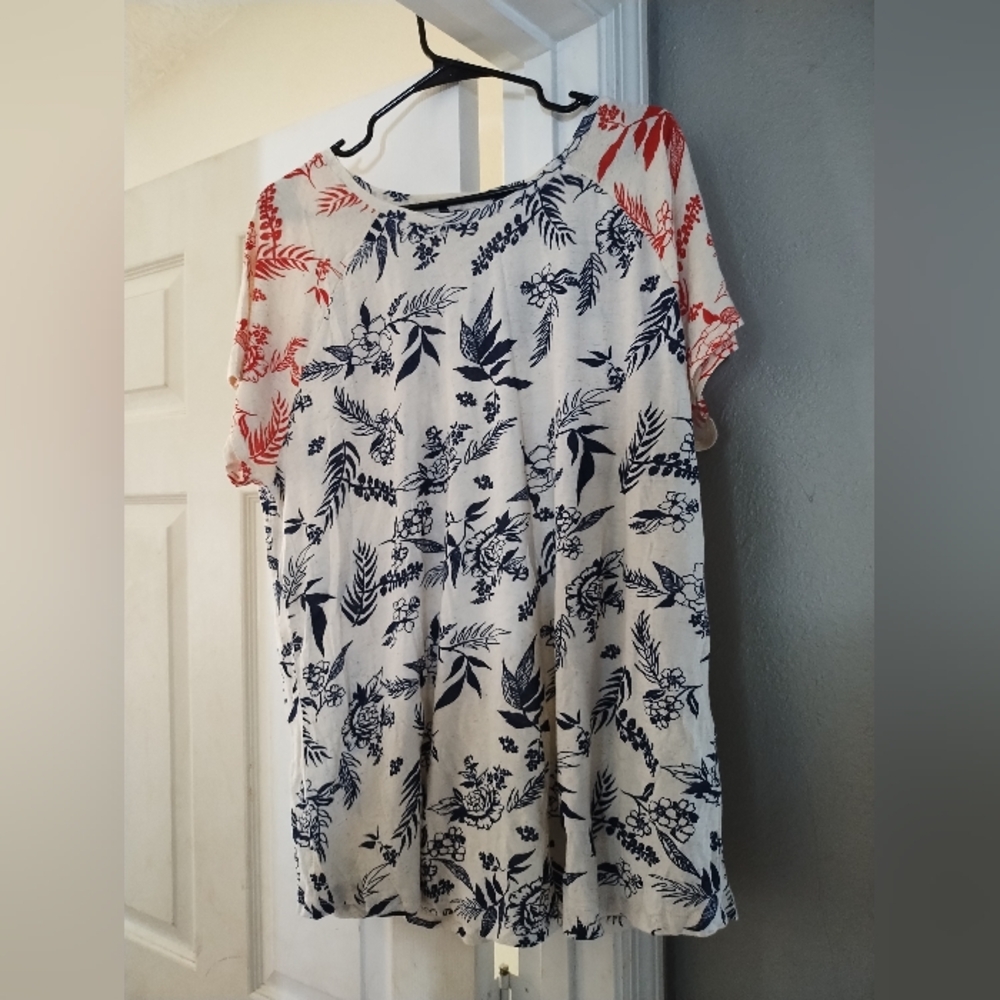 Lucky Brand Short Sleeve Lightweight Top Size 2X Floral Print